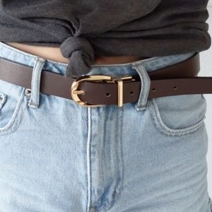 Reversible belt
